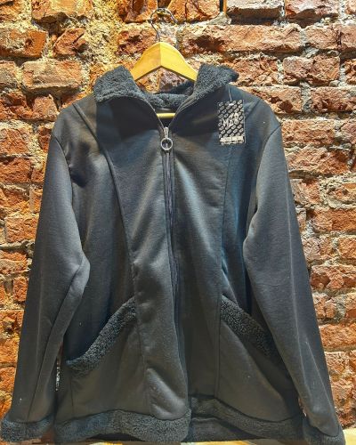 Campera con corderito negra – Mazur